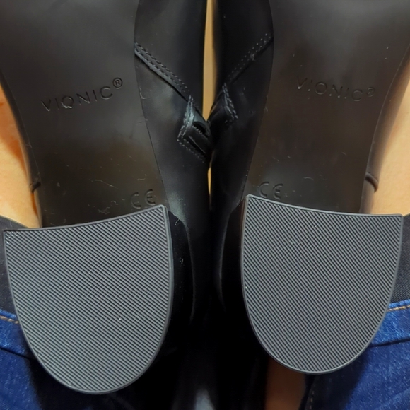 NWOT VIONIC Sibley Women's Ankle Bootie - Stylish And Supp Black Nappa - 9 Med - Picture 9 of 10